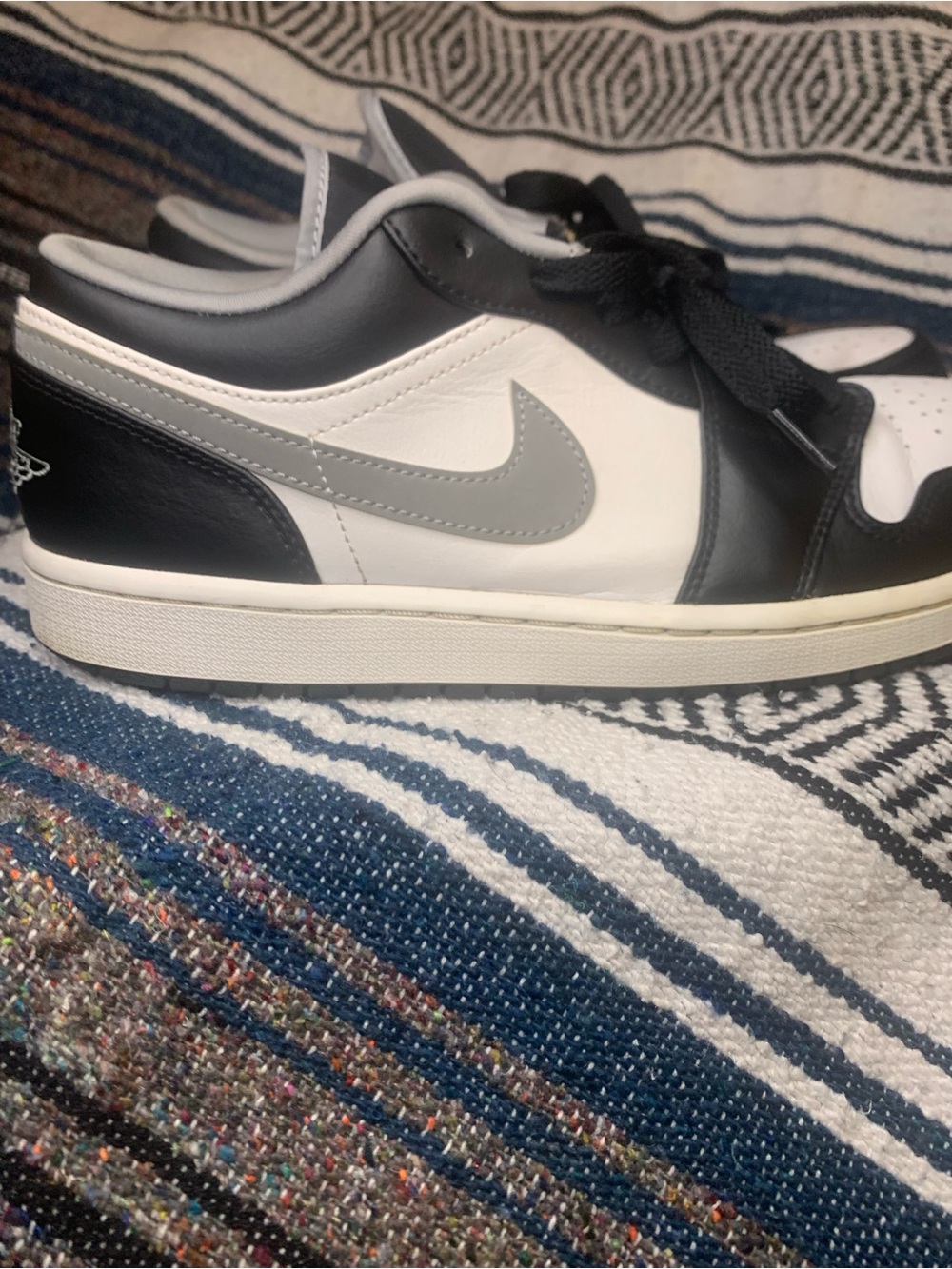 The Air Jordan Low
“Black Medium Grey size 11m